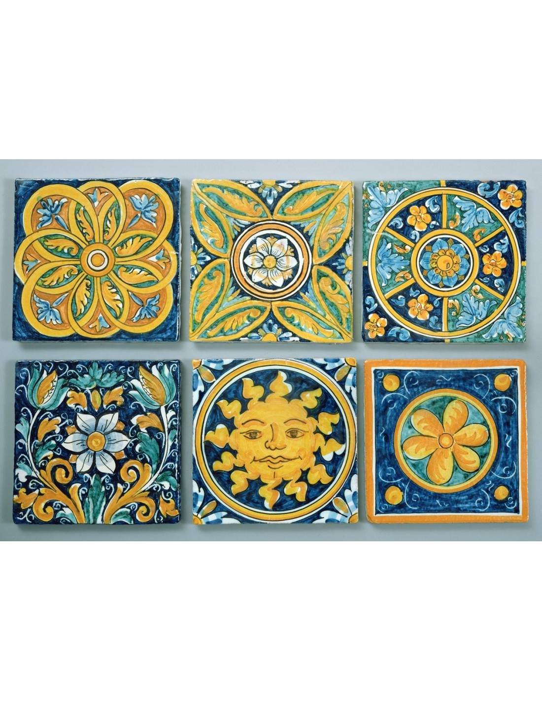 Piastrelle in ceramica nello stile tipico di Caltagirone (ceramica)